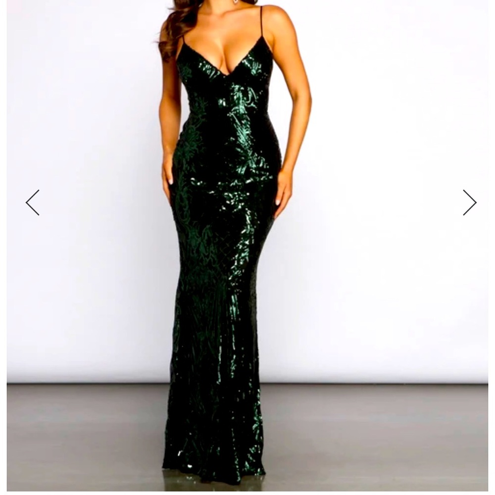 WINDSOR STORE SERENA SEQUIN MESH MERMAID DRESS GREEN